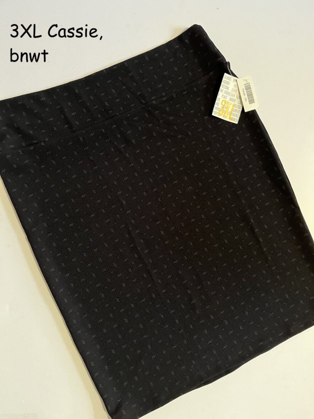 3XL Lularoe Cassie pencil skirt, black textured